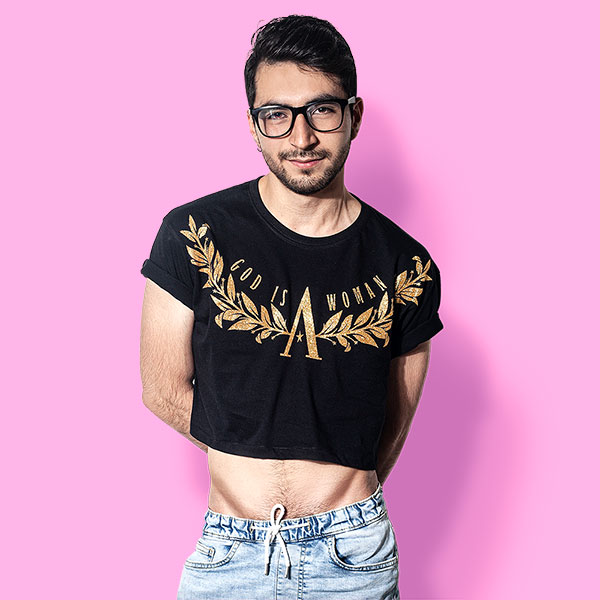 Ariana Grande God is a woman crop-top (playera corta negra)