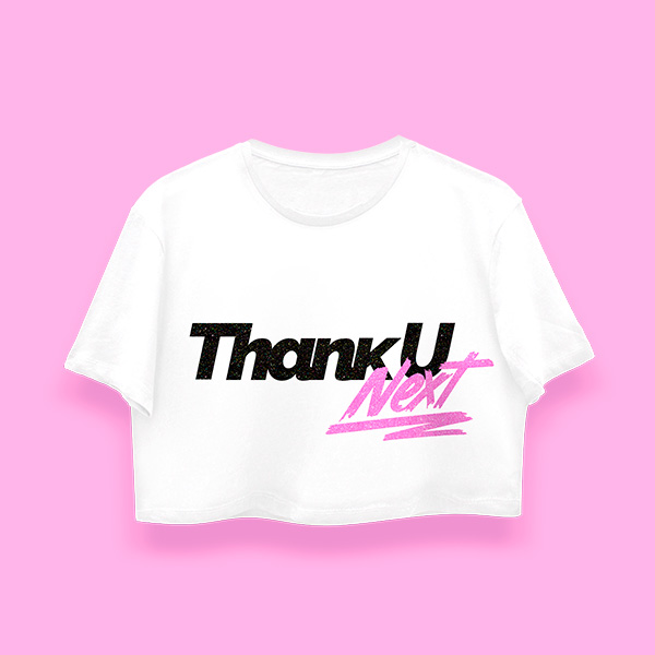 Ariana Grande Thank u, next crop-top (playera corta blanca) - Imagen 2
