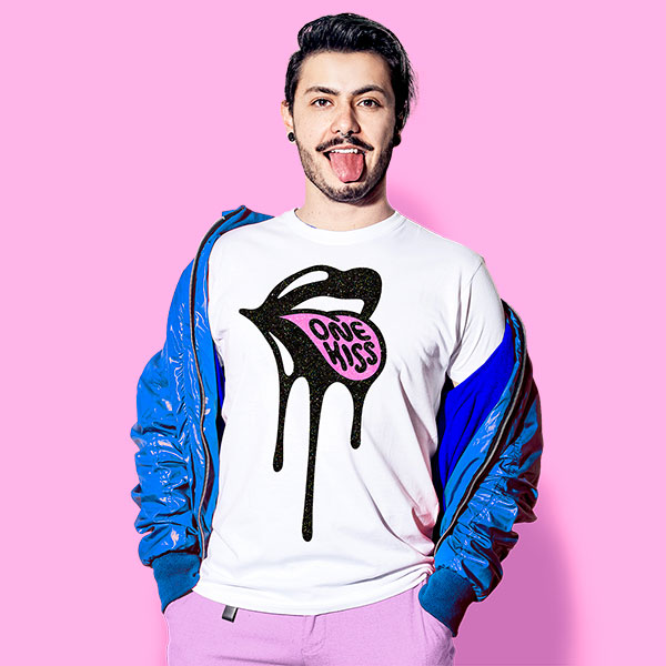 One -black- kiss (playera blanca)