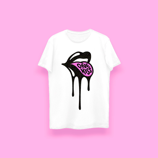 One -black- kiss (playera blanca) - Imagen 3