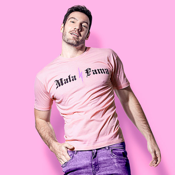 Mala fama (playera rosa)