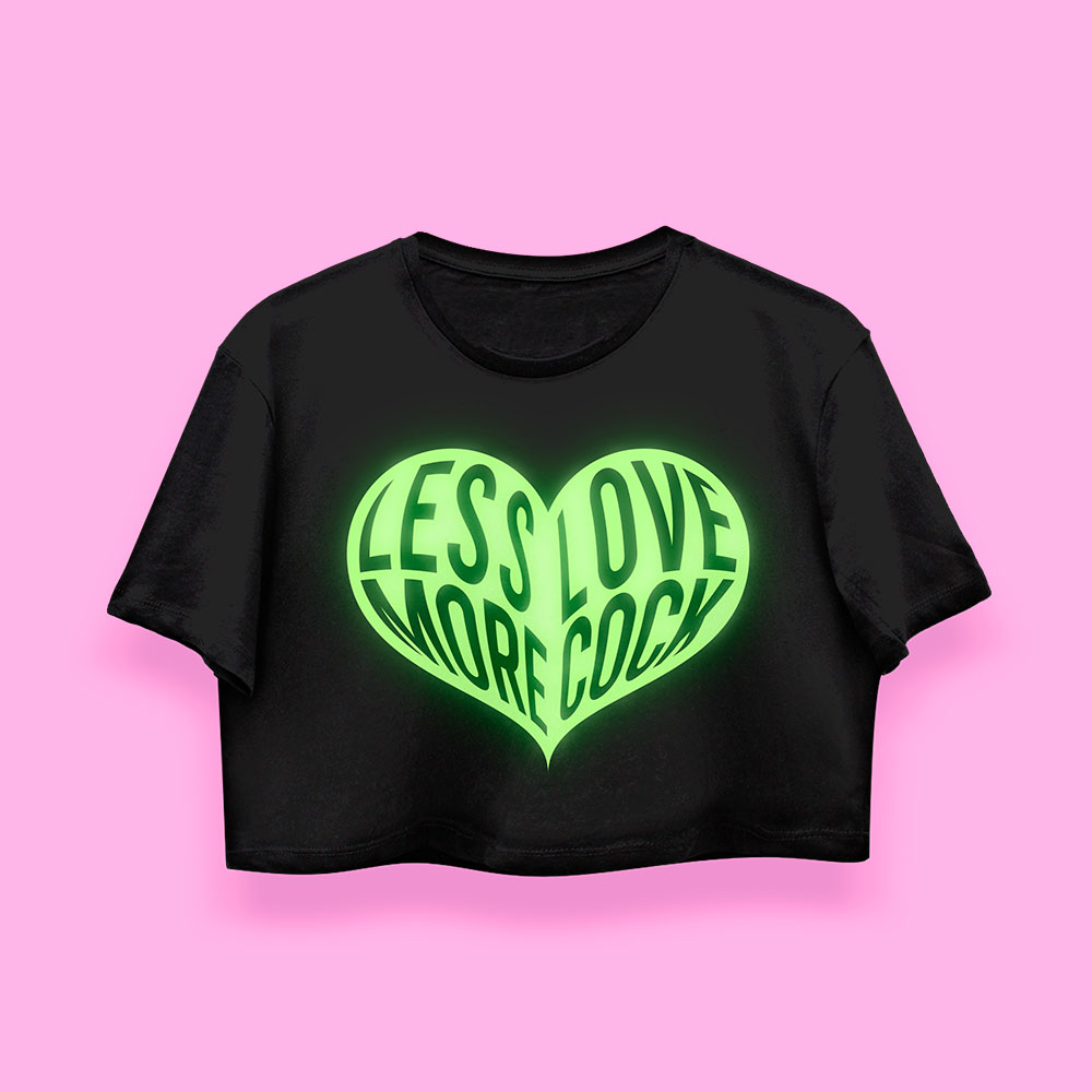 Less love, more cxck crop-top (playera corta negra)