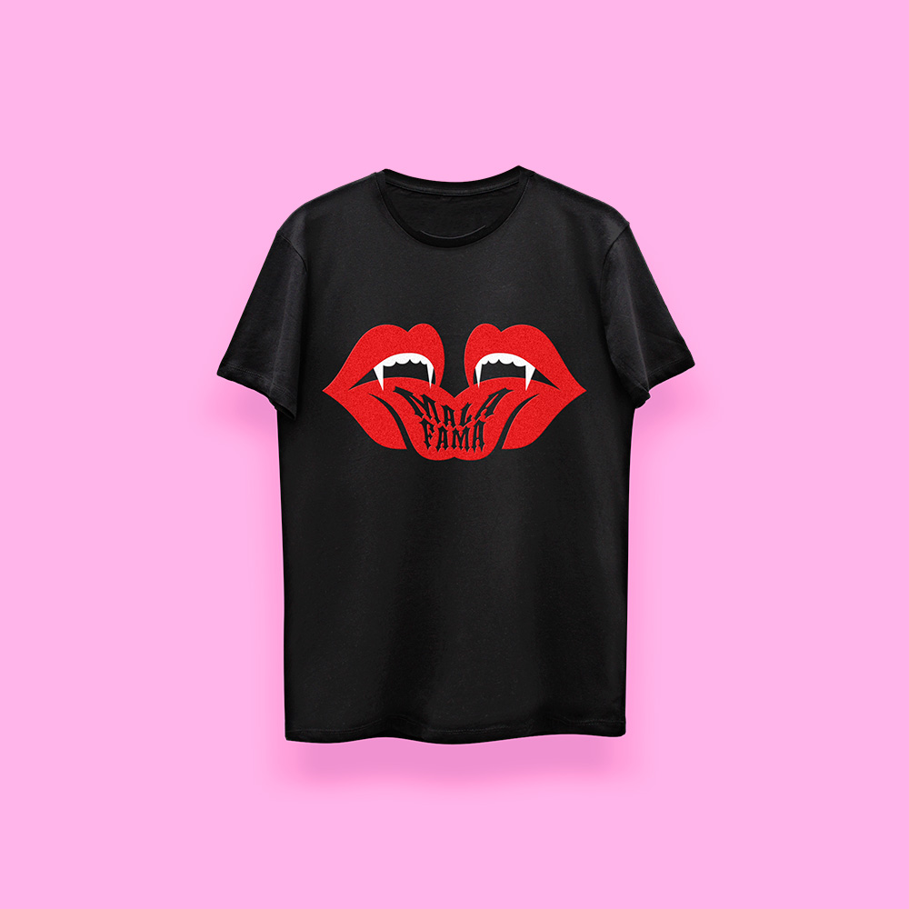 Mala fama DEVIL'S KISS (playera negra)
